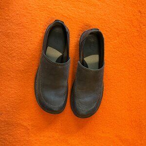 BORN Women's Brown Leather Slip-On Shoes - Size 10